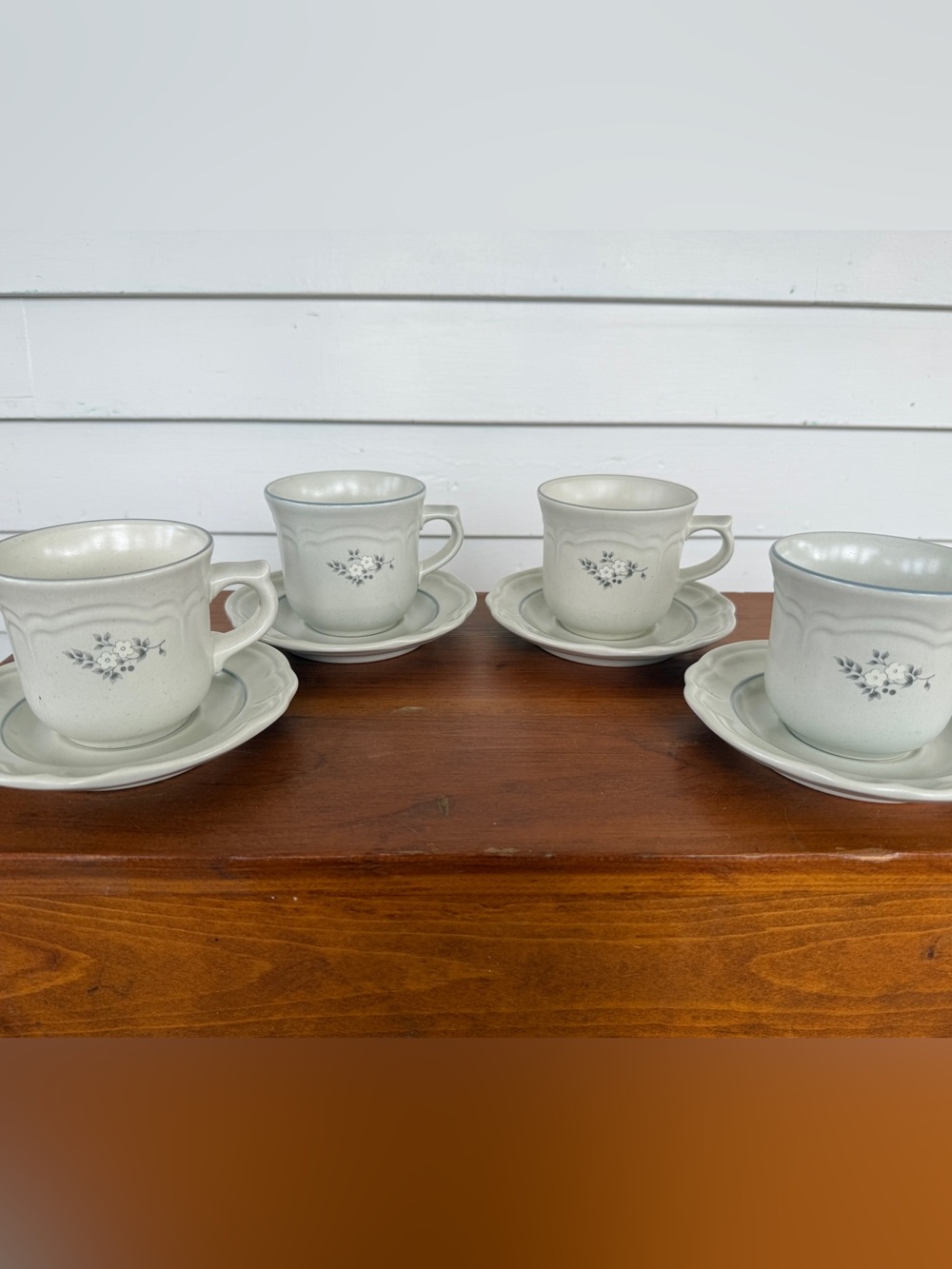 Pfaltzgraff Heirloom tea set